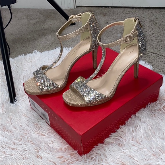 Champagne Dreamy Shimmer Fabric Heels ! - Picture 3 of 5